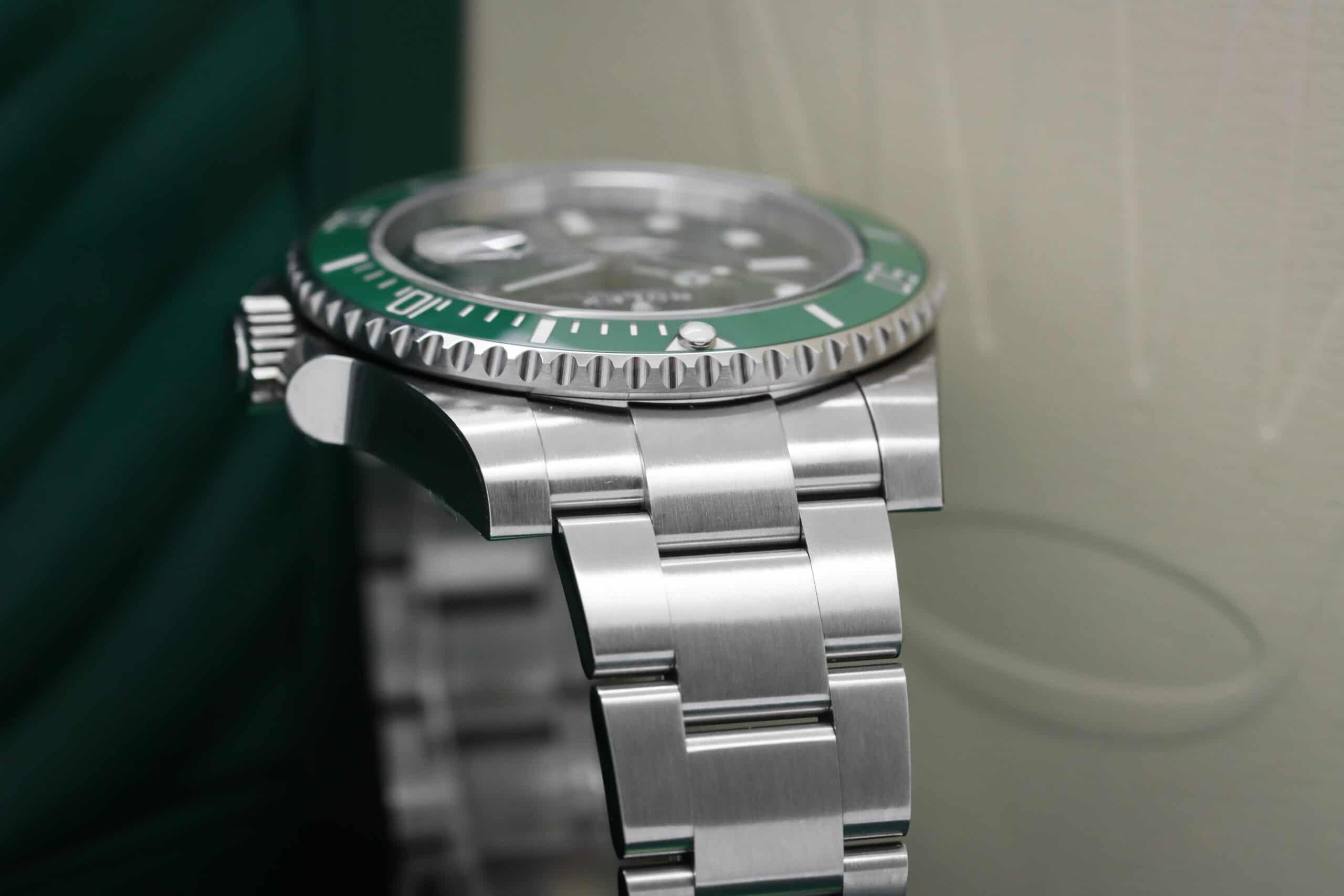 ROLEX SUBMARINER MODEL 116610LV - Carr Watches