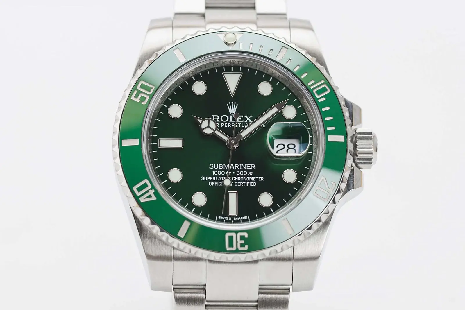 Rolex Submariner Date 116610LV Hulk 2014 | Full Set | £13950