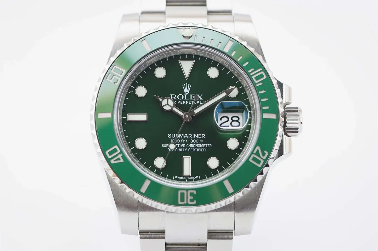 Rolex Submariner Date 116610LV Hulk 2016 | Full Set | £14450