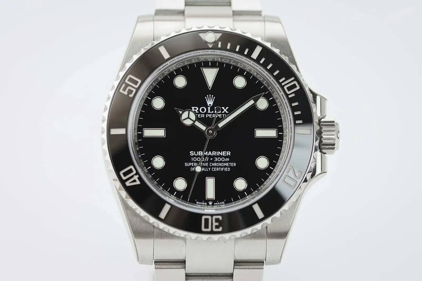 Rolex Submariner Non Date 124060 | 2022 | Full Set | £8950